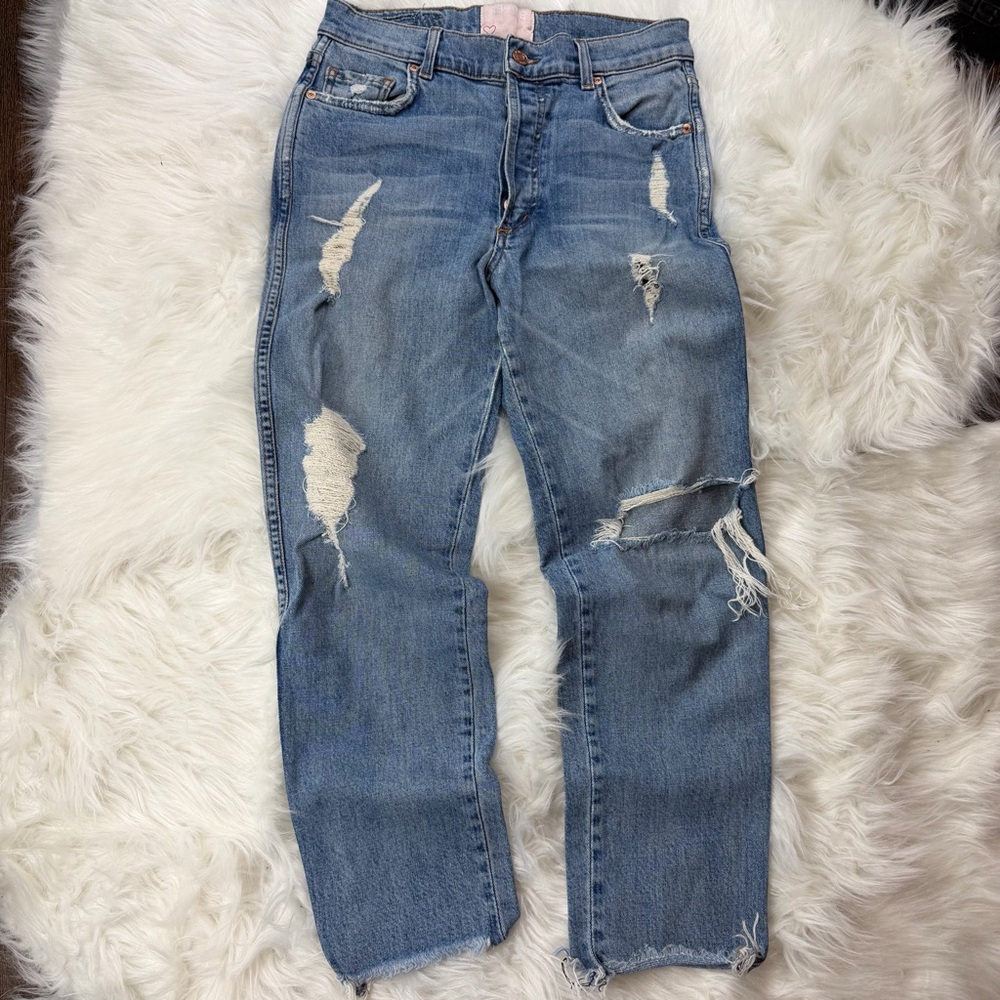 REVICE high waisted straight leg Jeans with Distressed Details